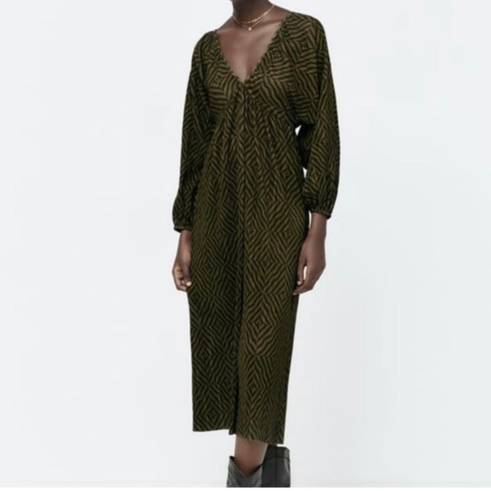 ZARA PLEATED‎ MIDI DRESS